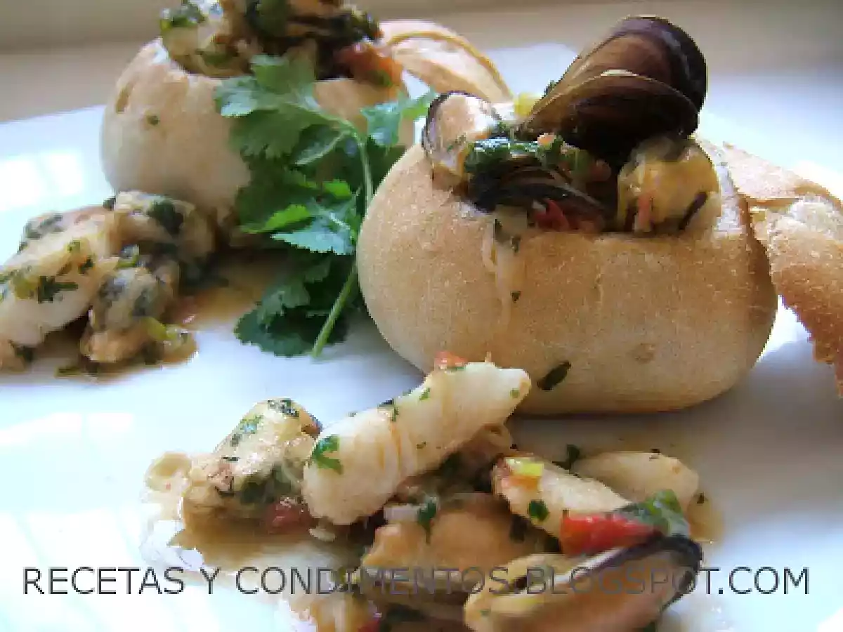 CHORITOS Y BLANQUILLO EN SALSA - DIA DE LA COCINA CHILENA