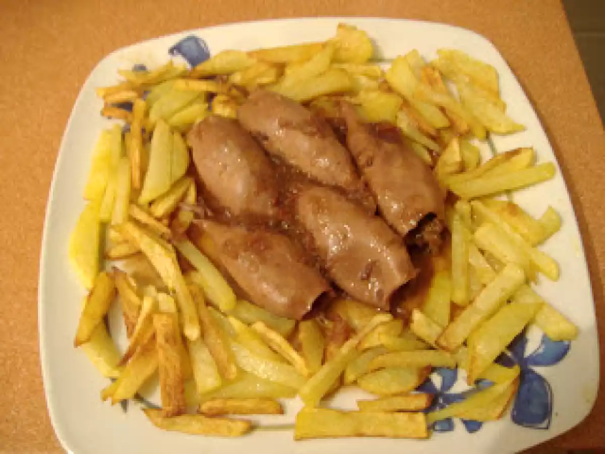 Choupas guisadas en salsa de tomate