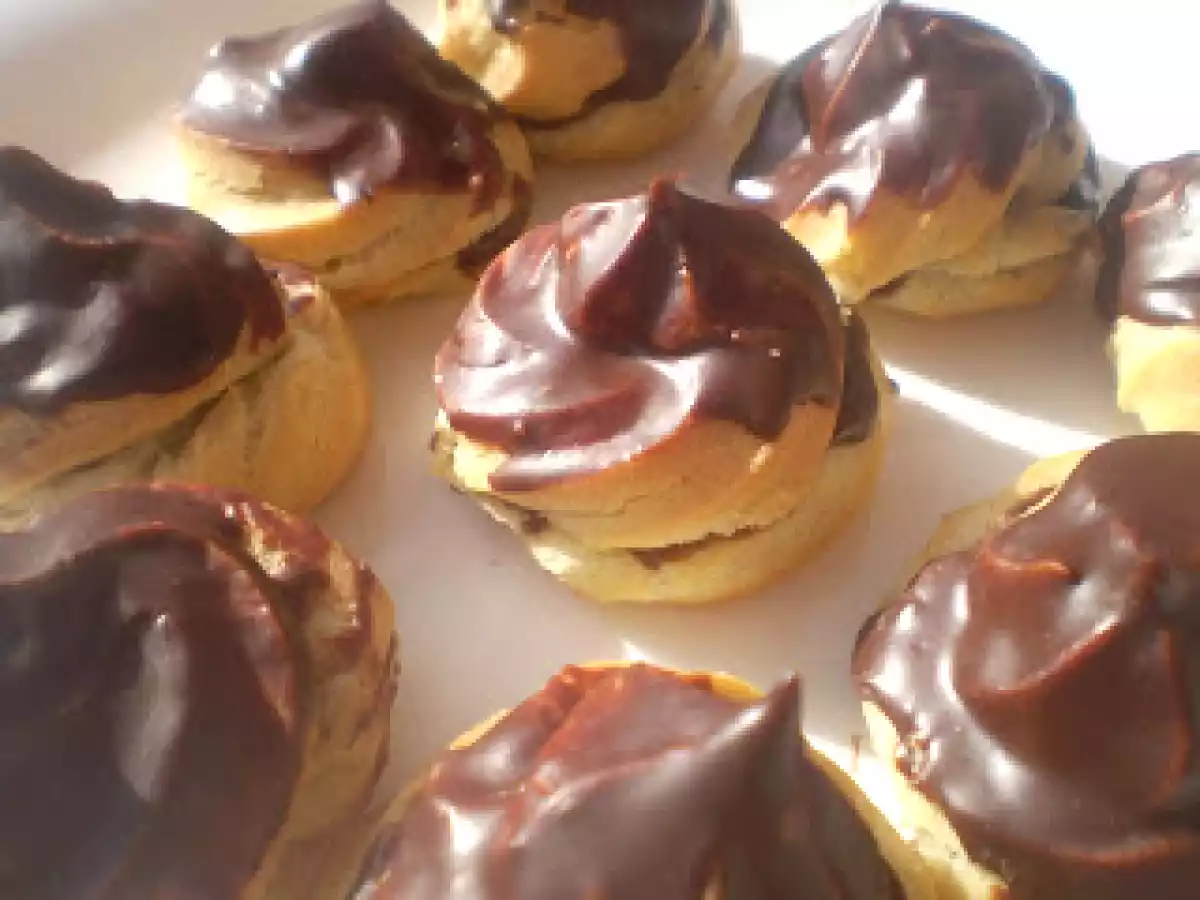 CHOUX DE CHOCOLATE