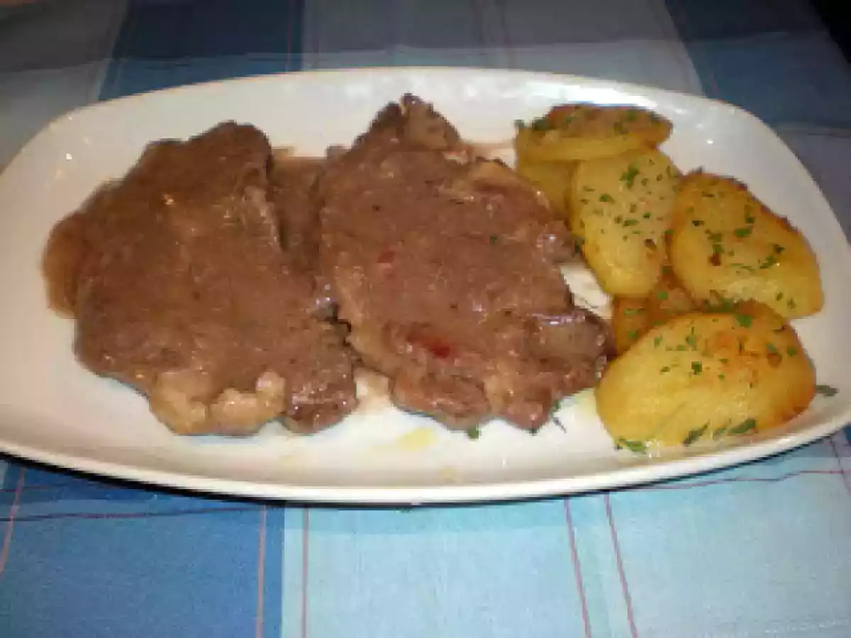 Chuletas de aguja en salsa de vino tinto - foto 5