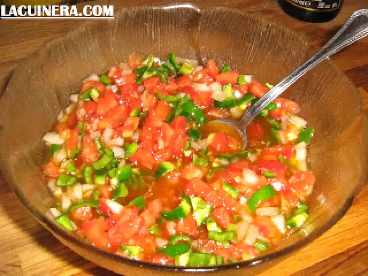 Chuletas de cerdo y patatas con vinagreta - foto 2
