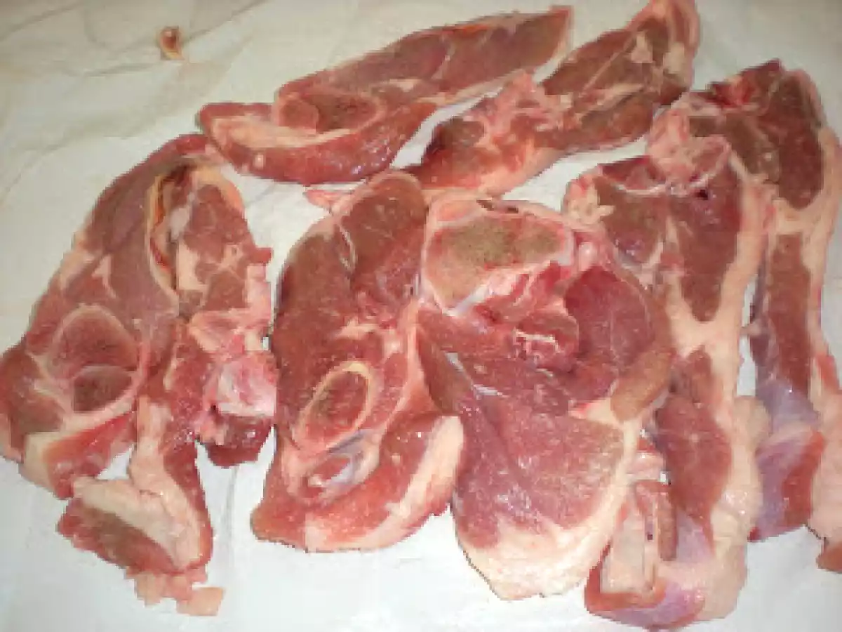 Chuletas de cordero en tomate - foto 2