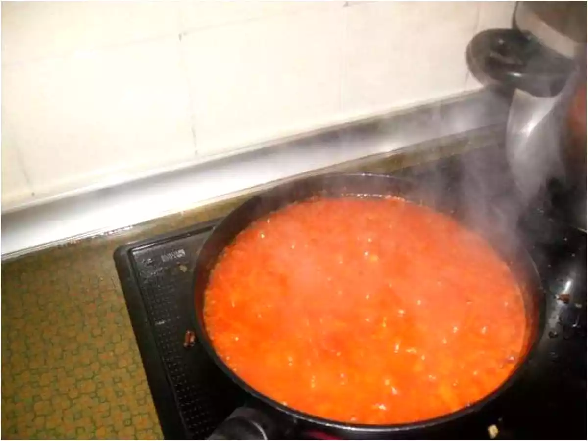 CHULETAS DE CORDERO LECHAL CON TOMATE - foto 3