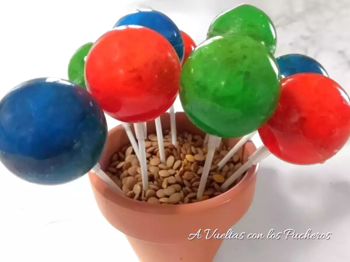 CHUPA CHUPS de tortilla caprese, microondas