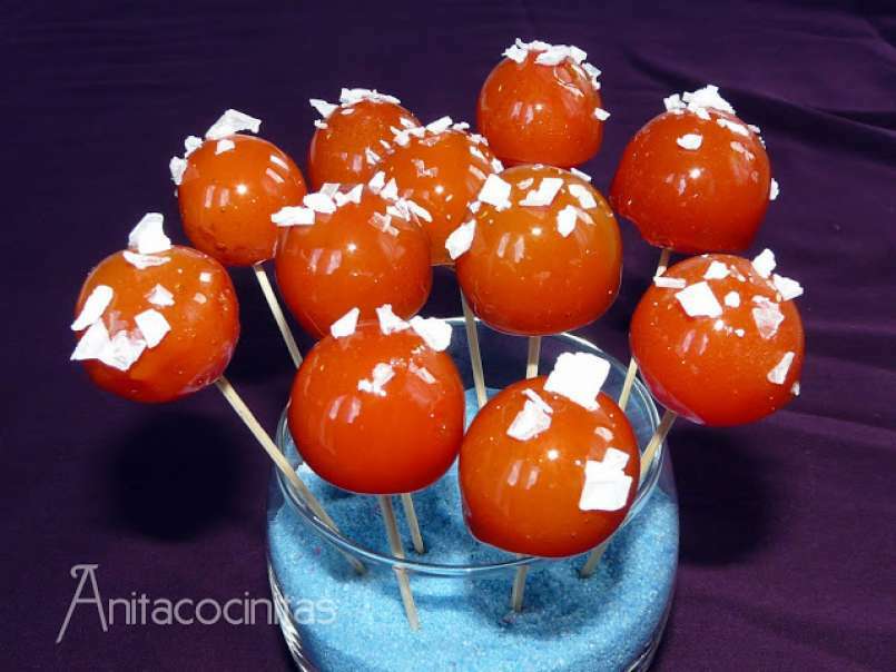 Chupachups de tomatitos cherry caramelizados, foto 1