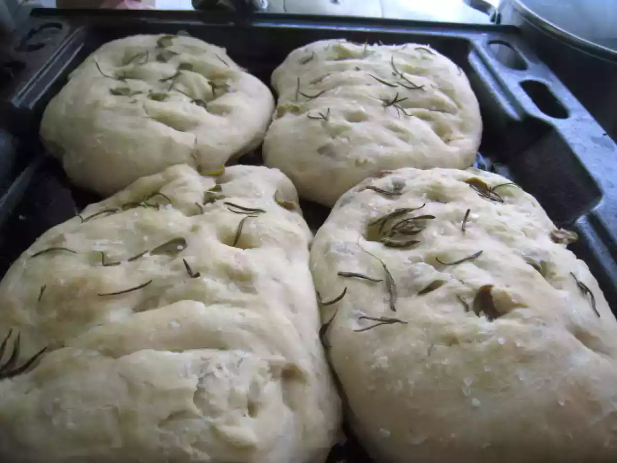 Ciabatta de aceitunas y romero - foto 2