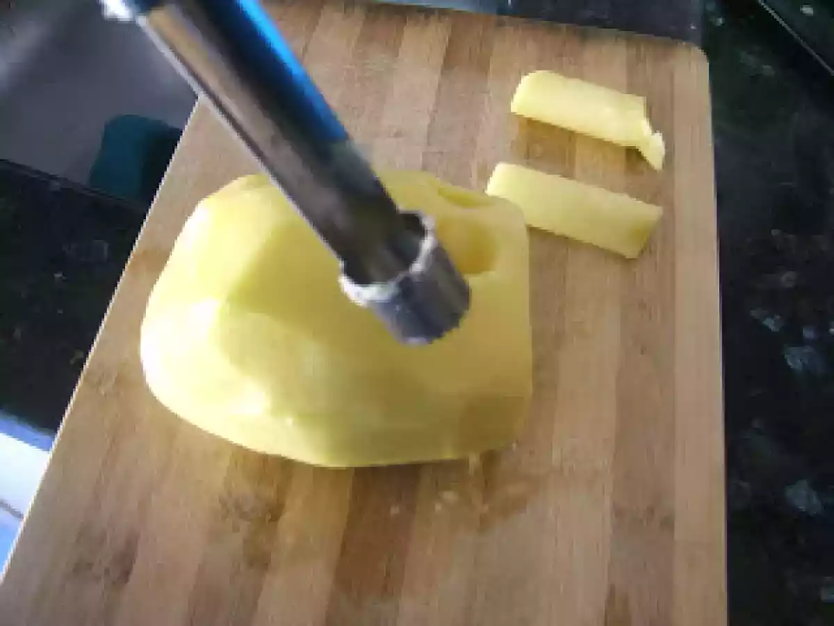 Cilindros de patatas con crema de gorgonzola. - foto 2