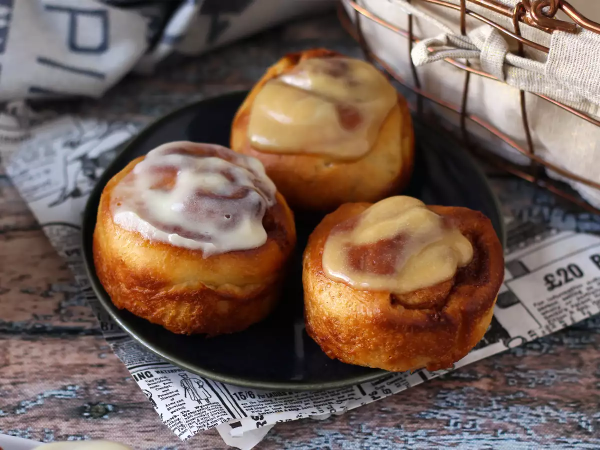 Cinnamon Rolls: deliciosos rollitos de canela con glaseado de vainilla - foto 2