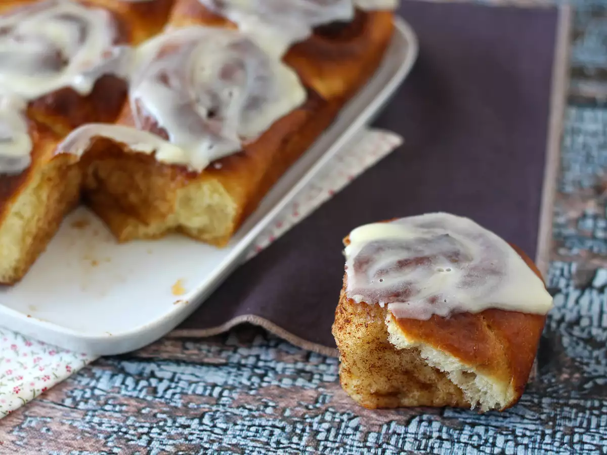 Cinnamon Rolls: deliciosos rollitos de canela con glaseado de vainilla - foto 4