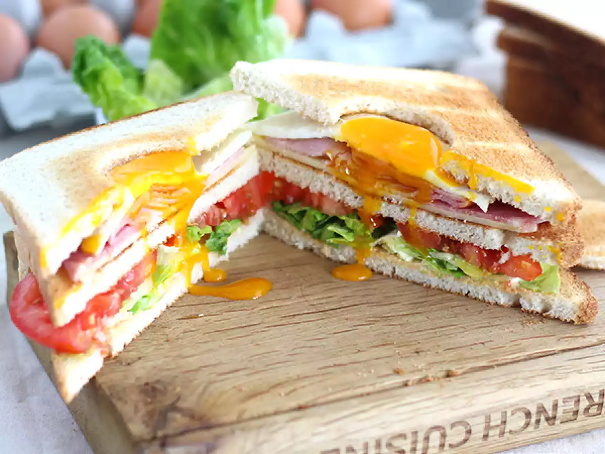 Club sandwich con huevo - foto 2