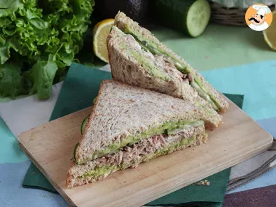 Club sandwich de atún y aguacate - foto 5