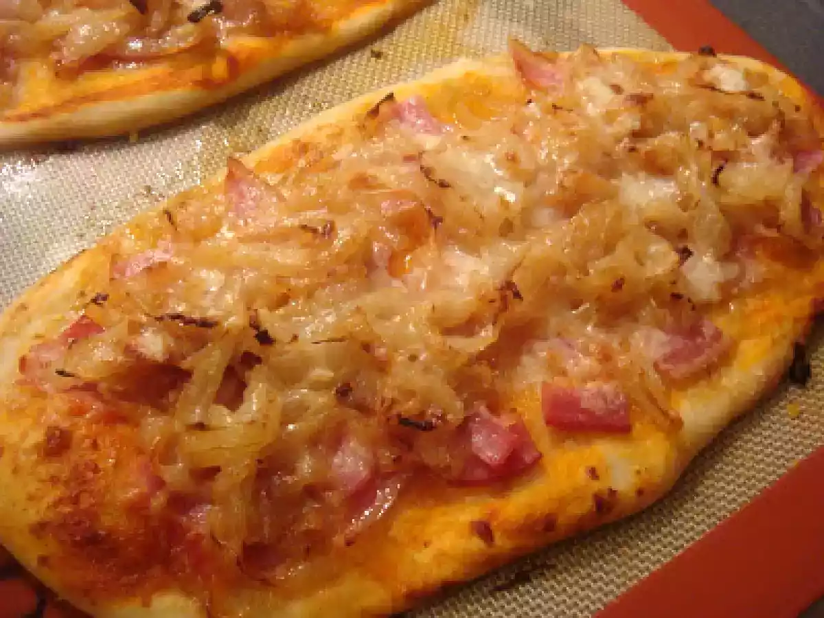 Coca de Cebolla y Bacon - foto 2