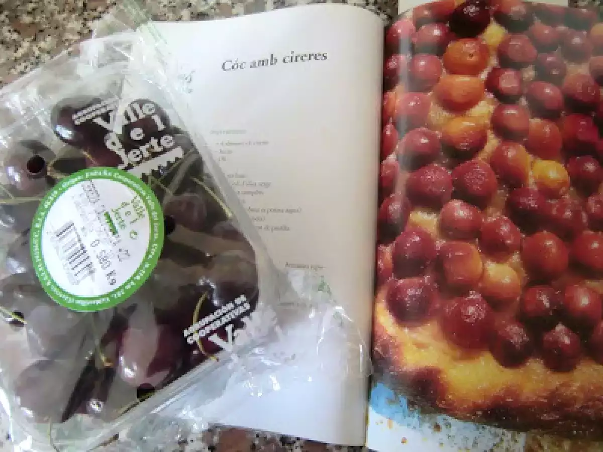 Coca de cerezas / Cóc de cireres - foto 4