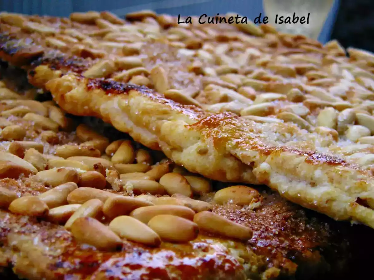 Coca de Llardons(Chicharrones) - foto 2