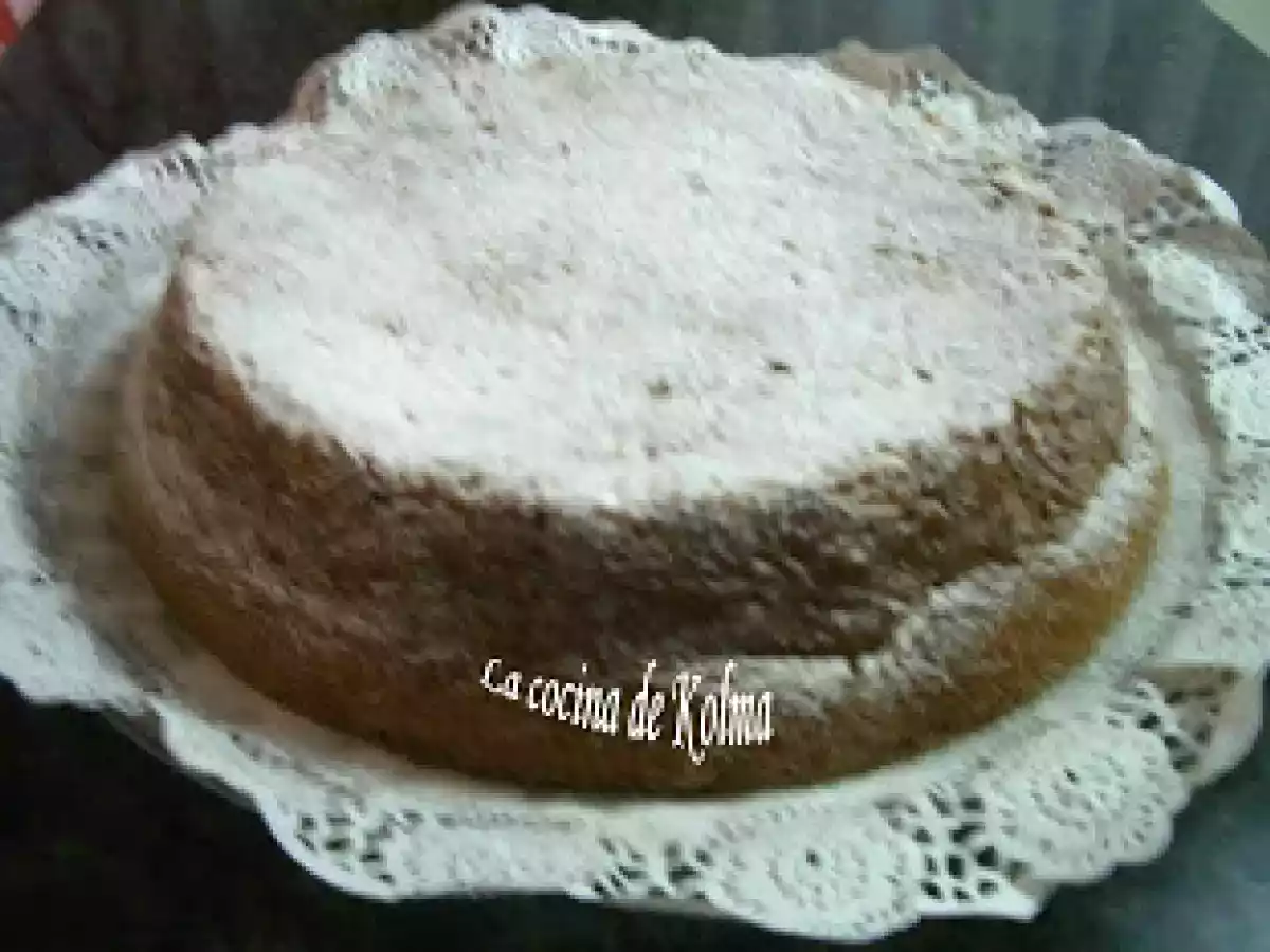 COCA DE PIÑONES Y COCO