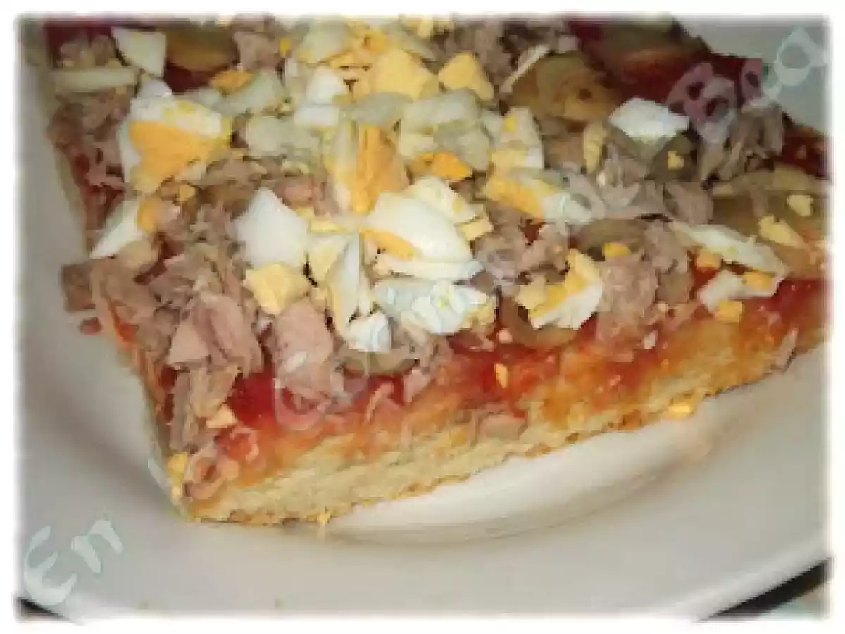 Coca de tomate y atún - foto 2