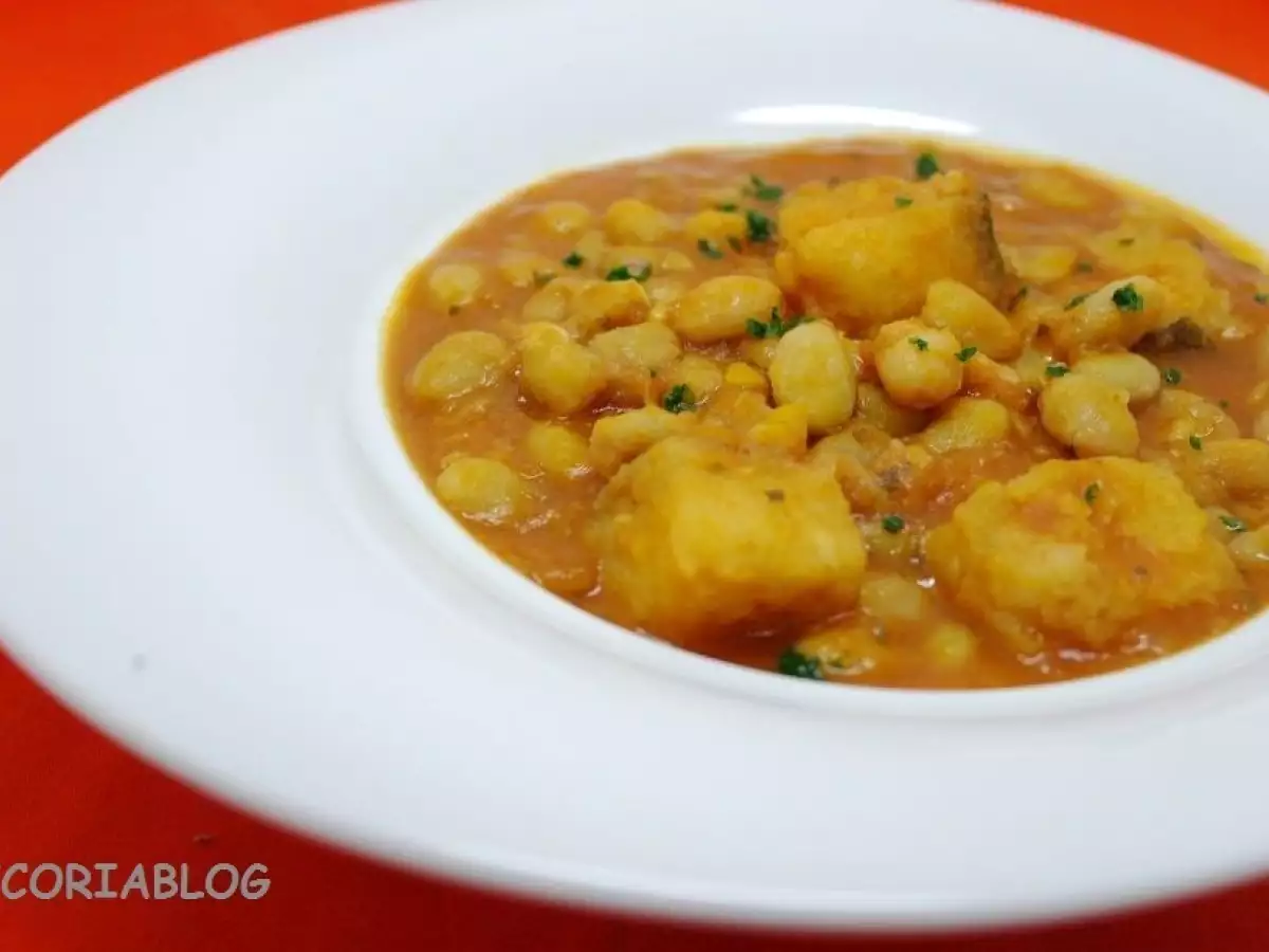 Cocido de garbanzos con bacalao