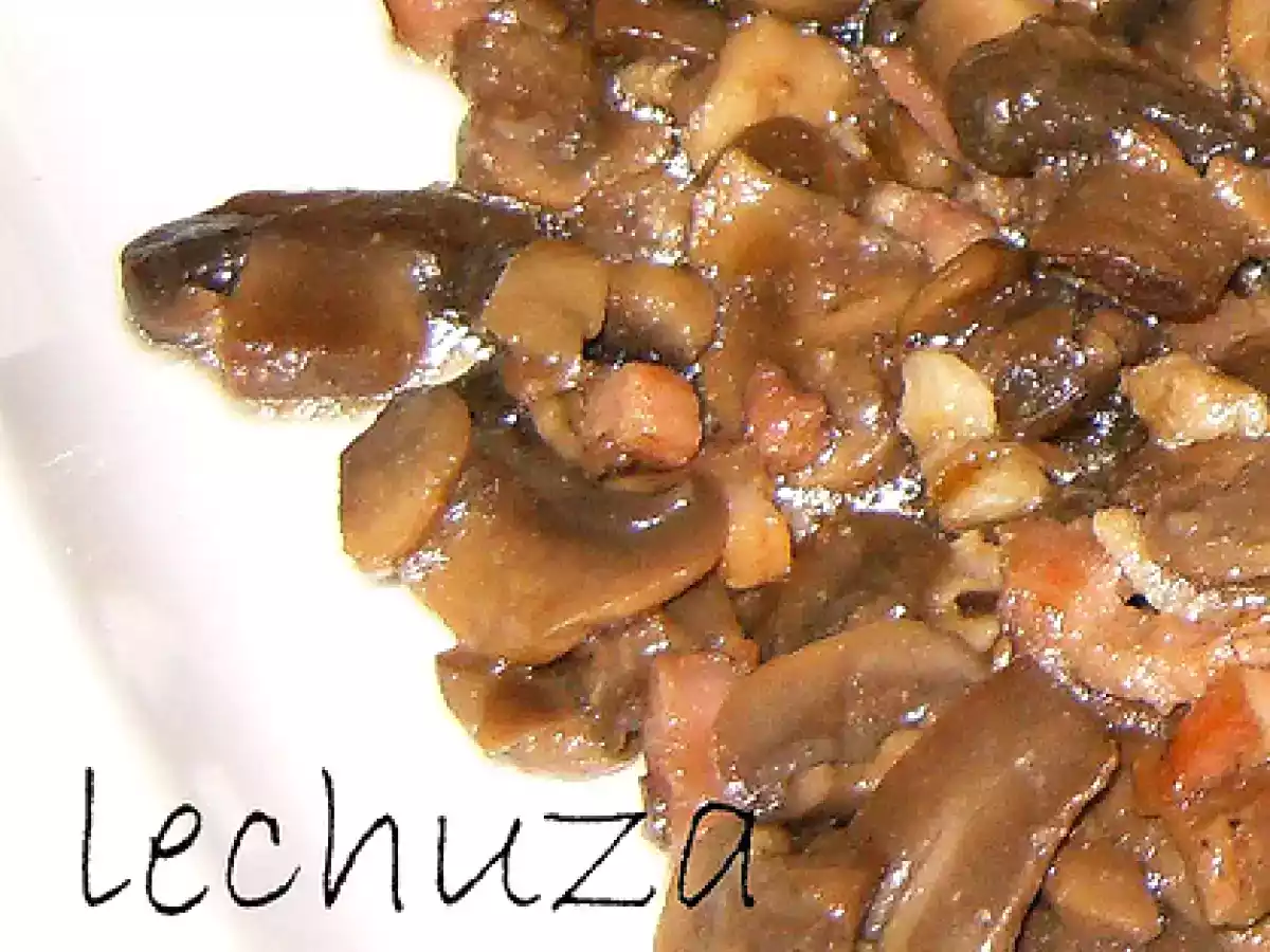 Cocina para estudiantes: champiñones a la cerveza con bacon