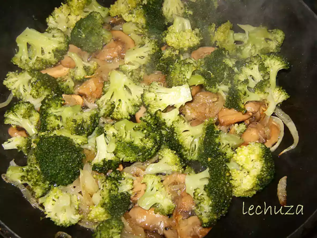 Cocina para estudiantes: tallarines con brécol y champiñones - foto 4