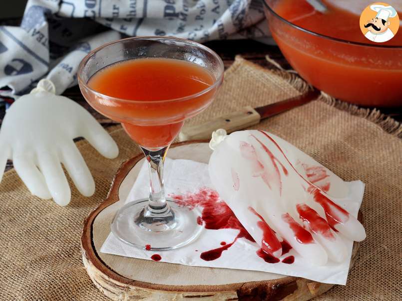 Cocktail de Halloween y cómo hacer una mano de hielo para decorarlo, foto 4