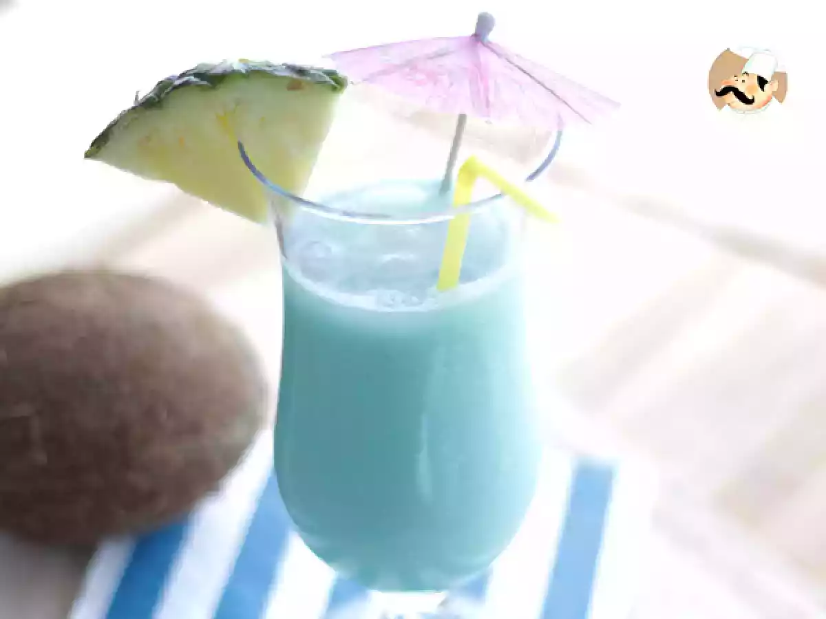 Cóctel Blue Hawaiian - foto 2