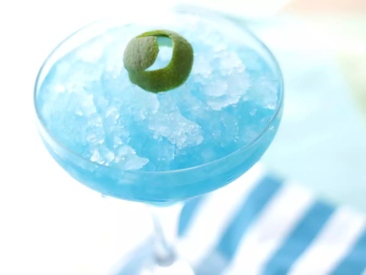 Cóctel Blue Lagoon - foto 2