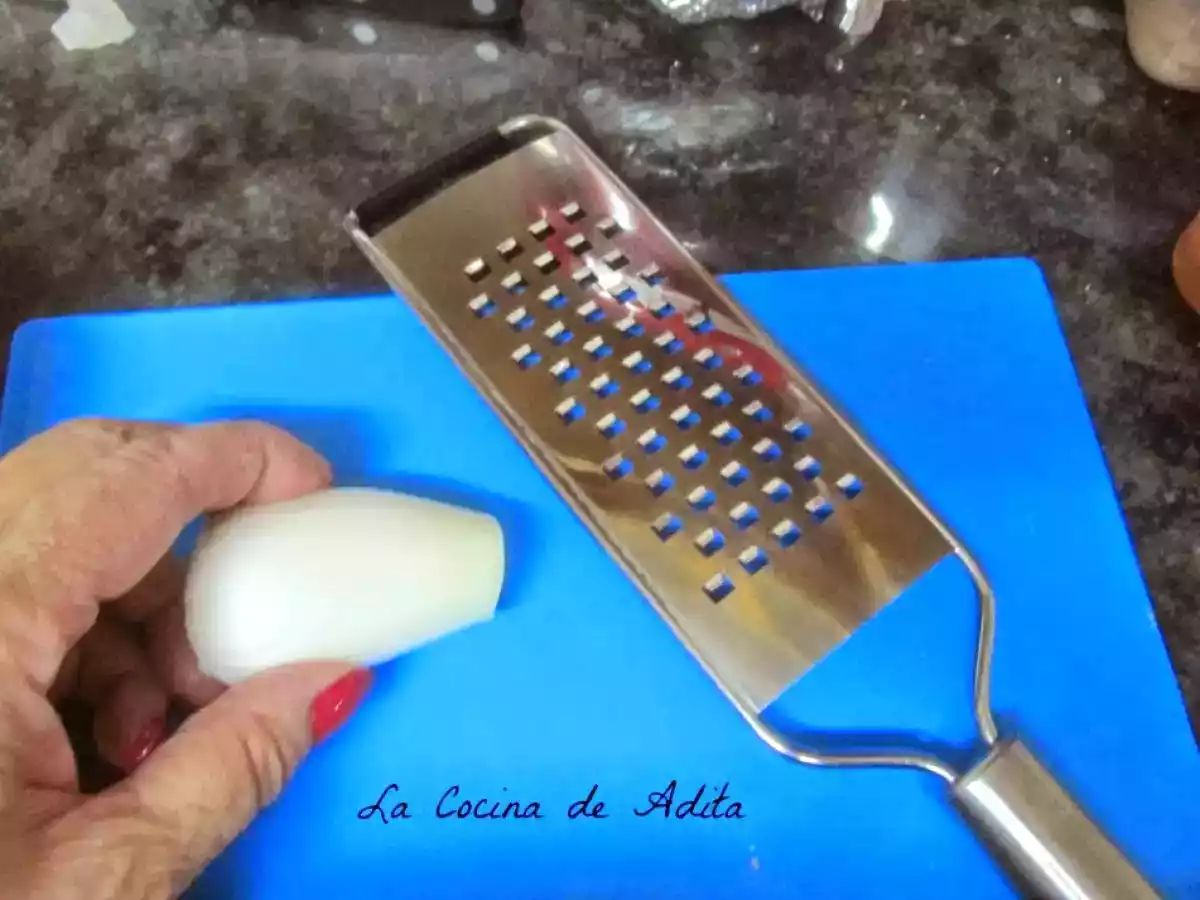 Cóctel con canapés de aguacate y bonito - foto 3