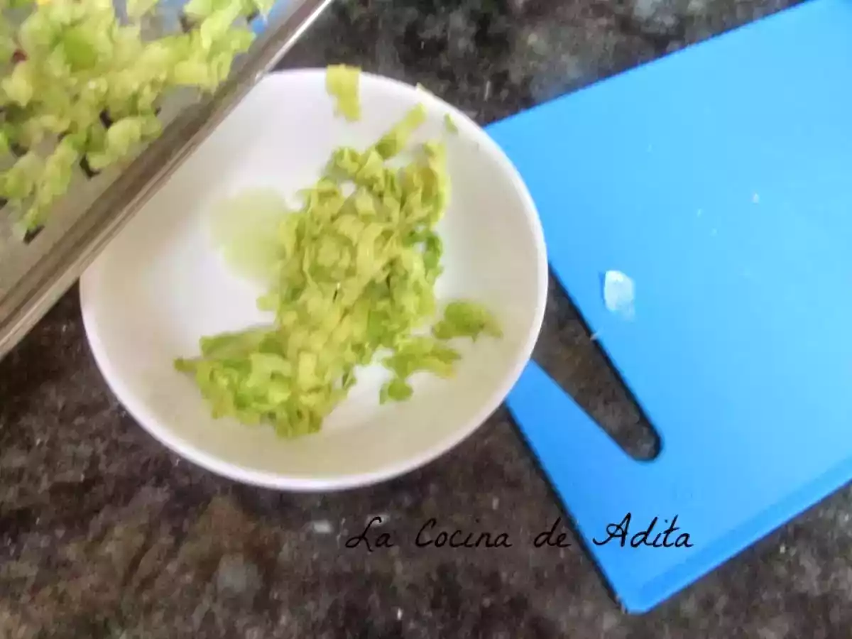 Cóctel con canapés de aguacate y bonito - foto 4