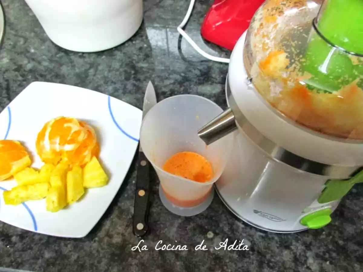 Cóctel con canapés de aguacate y bonito - foto 9