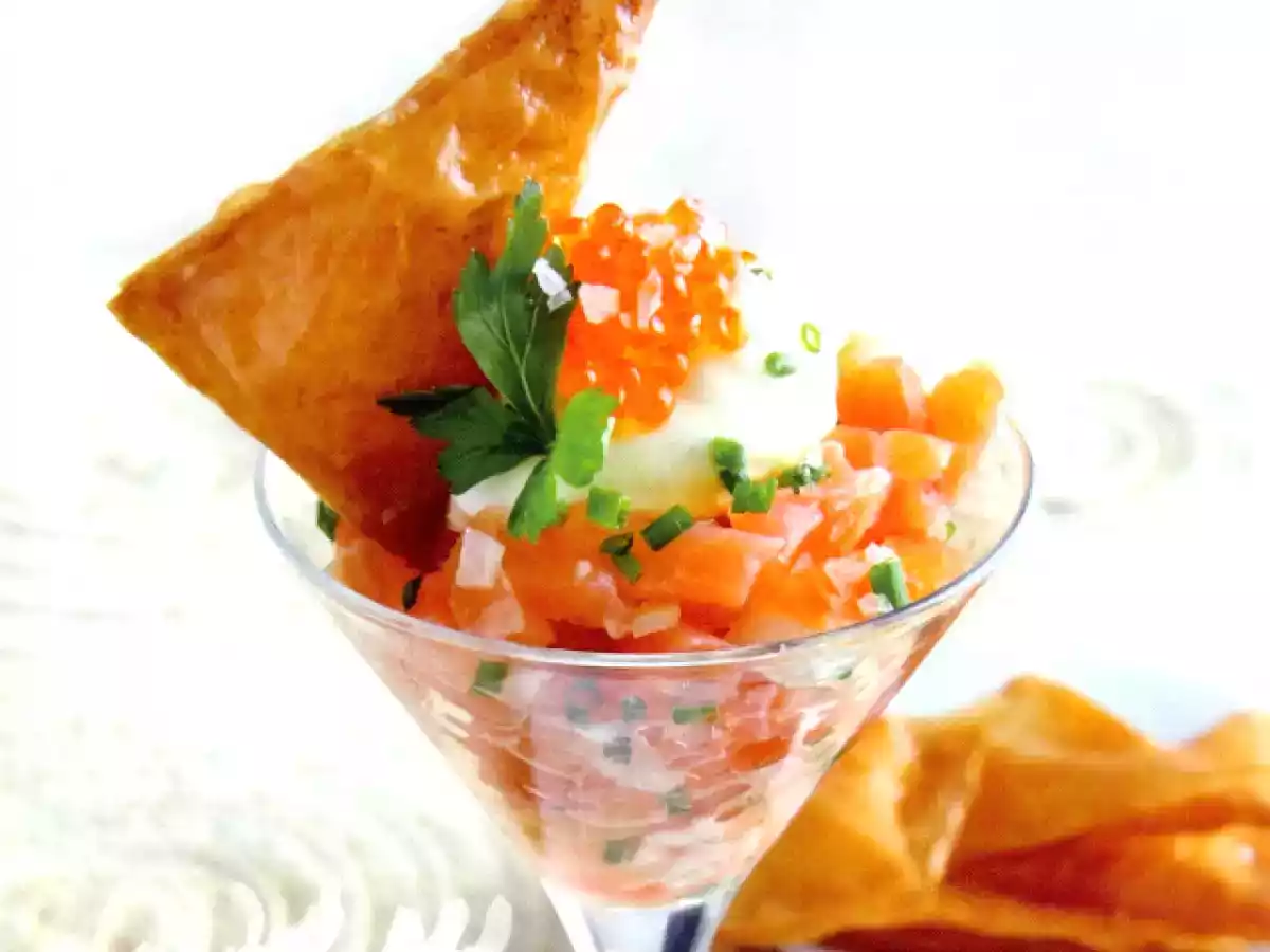 Cóctel de salmón y espuma de mostaza