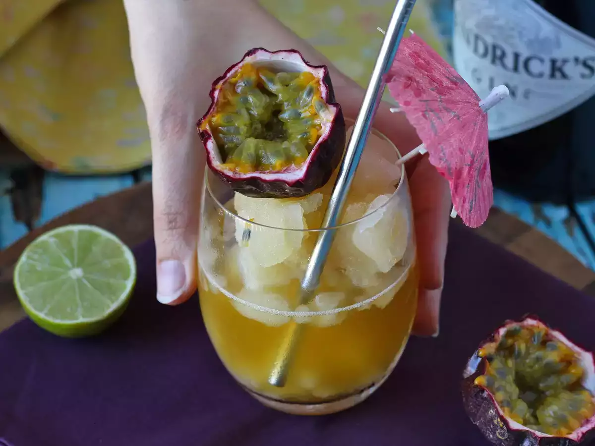Cóctel granizado de ginebra y maracuyá: ¡la bebida refrescante del verano! - foto 2
