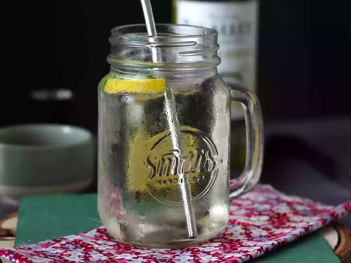 Coctel Hugo con vino espumoso - foto 3