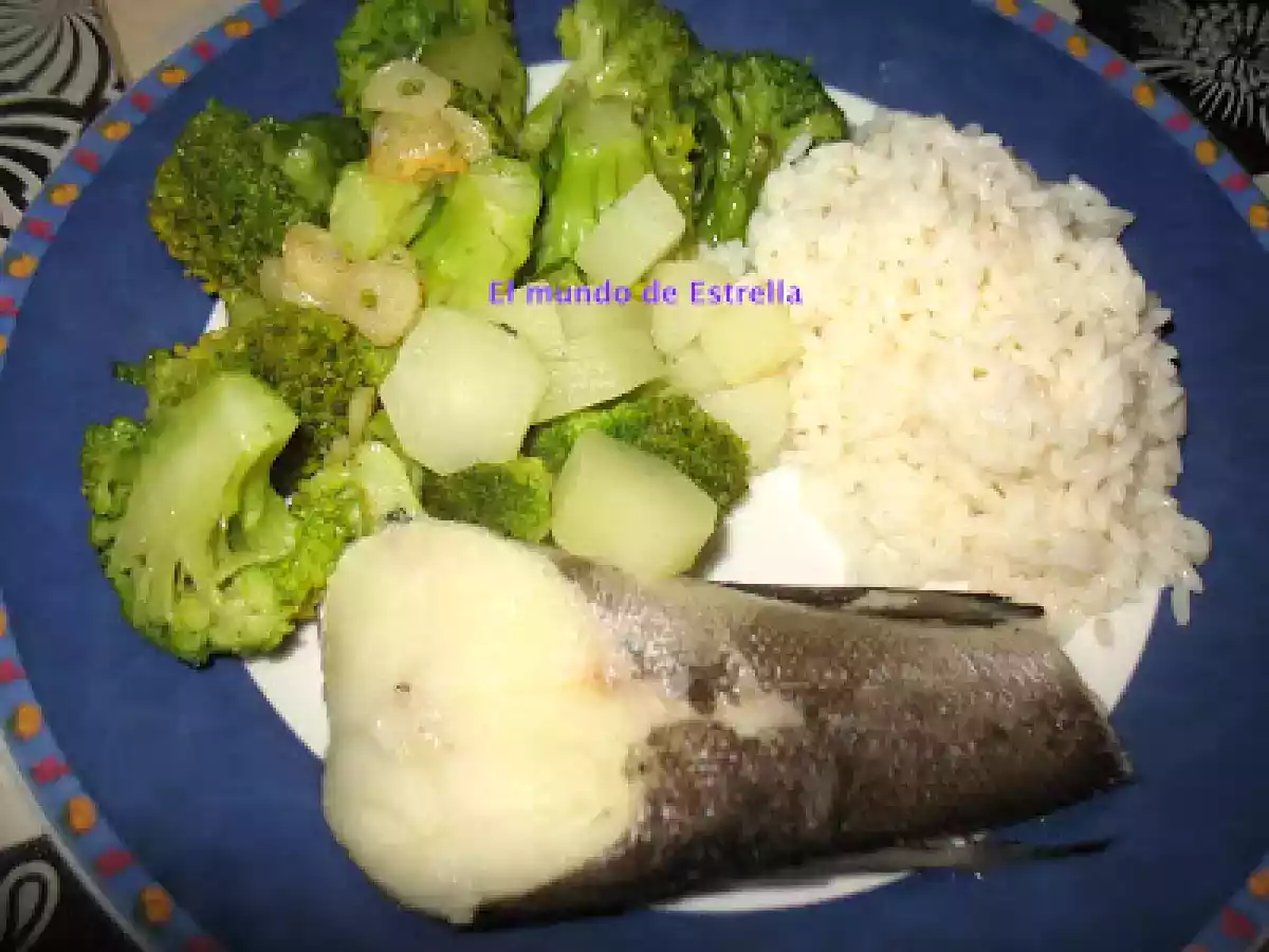 Cola de merluza con brocolis salteados