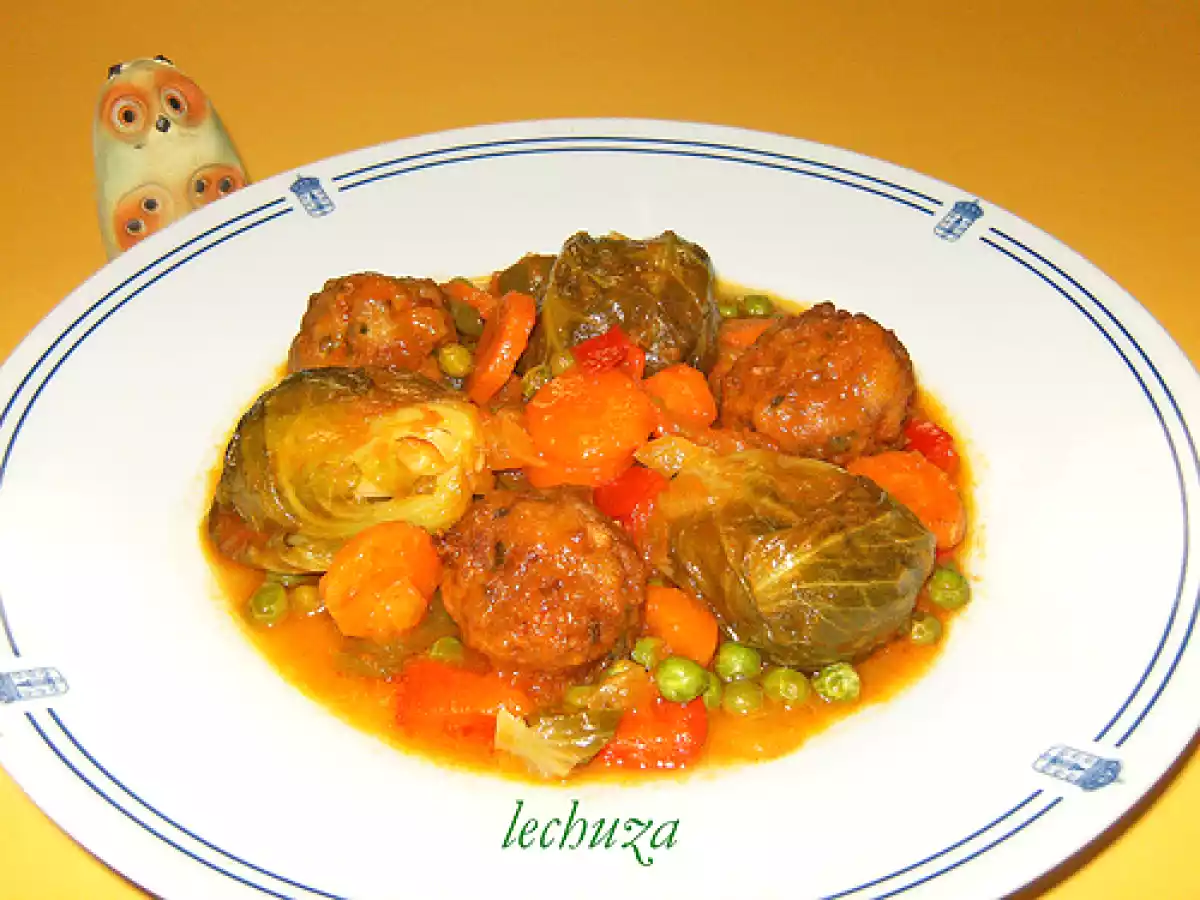 Coles de bruselas con albóndigas - foto 9
