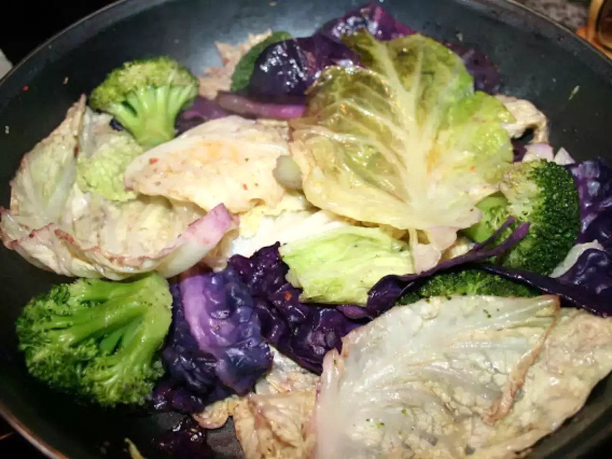 Coles salteadas con mantequilla de anchoas - foto 2
