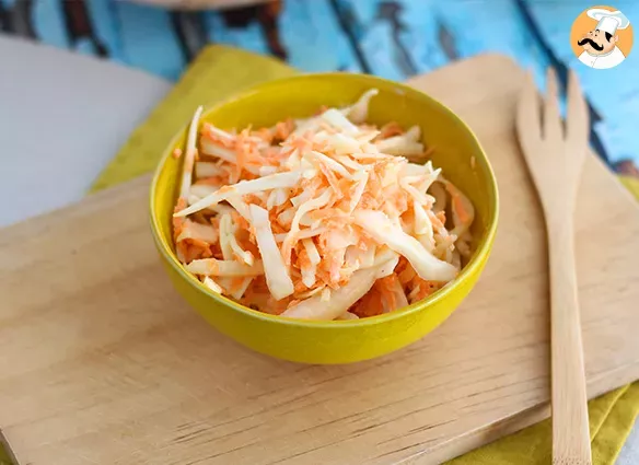 https://www.petitchef.es/imgupl/recipe/coleslaw-estilo-americano-ensalada-de-repollo-y-zanahoria--455456p707504.jpg