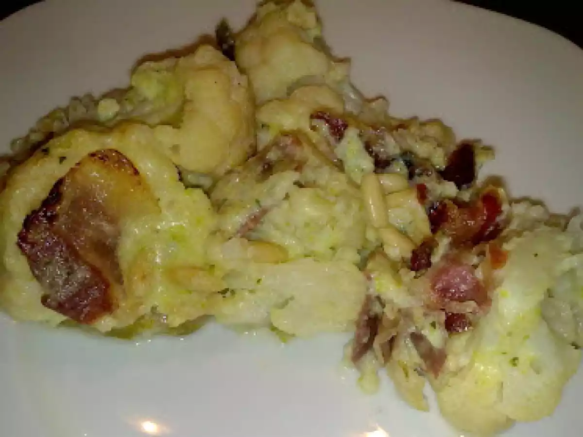 Coliflor con jamón ibérico y piñones - foto 2