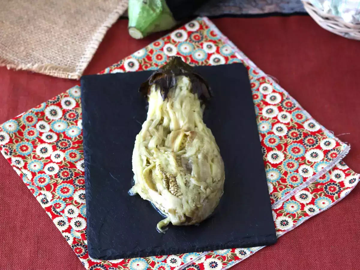 ¿Cómo asar y pelar berenjenas fácilmente en la freidora de aire? - foto 3