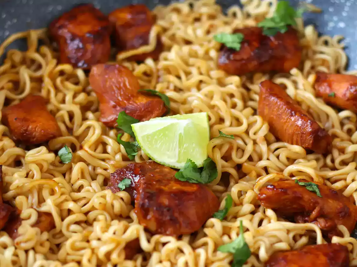 Cómo cocinar fideos buldak de lima y habanero, ¡receta con pollo marinado! - foto 7