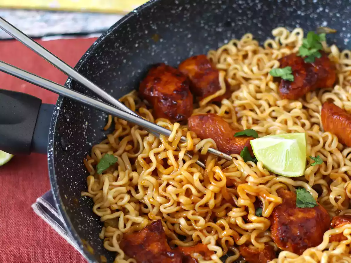 Cómo cocinar fideos buldak de lima y habanero, ¡receta con pollo marinado! - foto 8