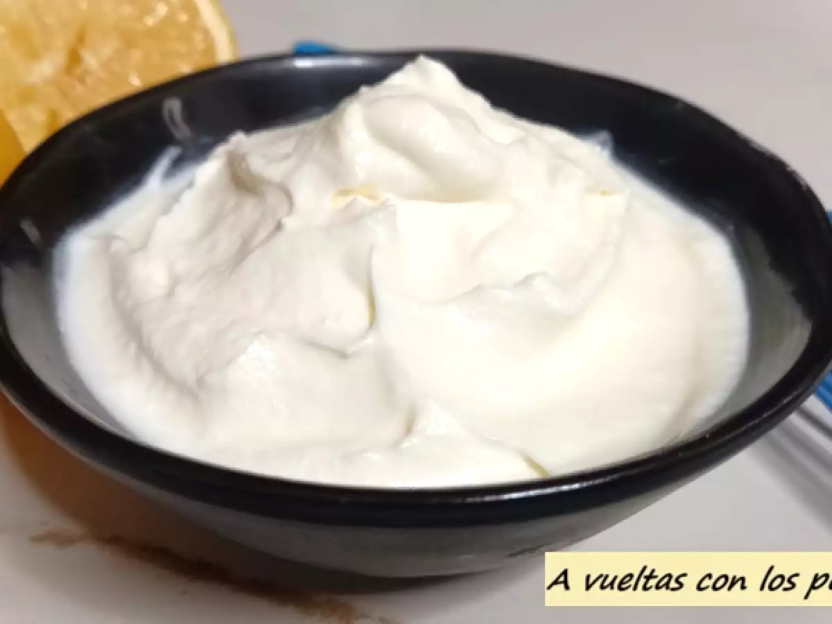 Cómo hacer crema agria o sour cream casera
