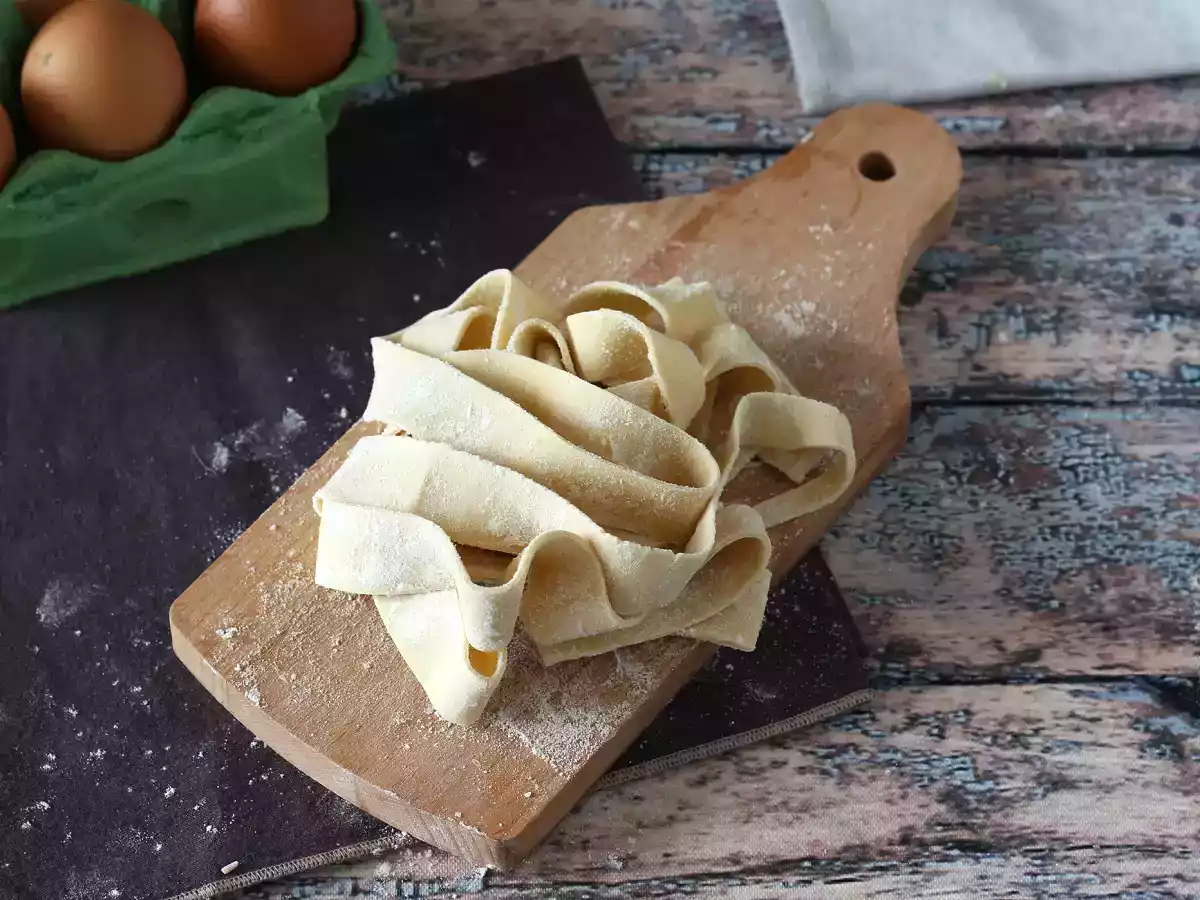 Cómo hacer pasta fresca al huevo: Pappardelle (tagliatelle largos)
