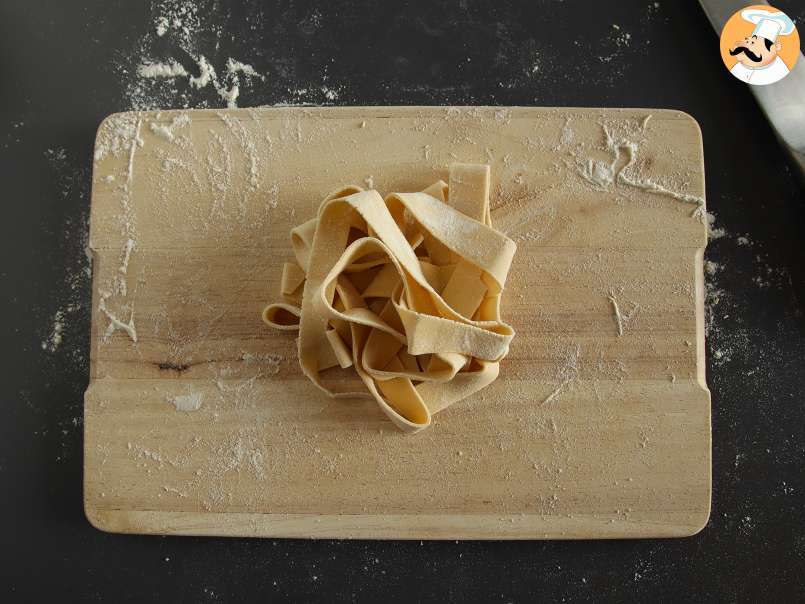Cómo hacer pasta fresca al huevo: Pappardelle (tagliatelle largos), foto 4