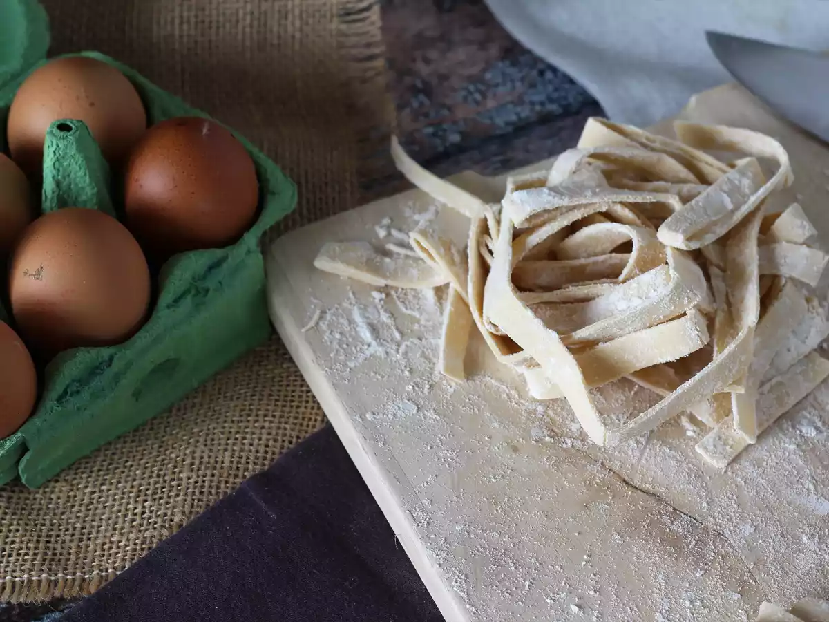 Cómo hacer pasta fresca al huevo: Tagliatelle - foto 3
