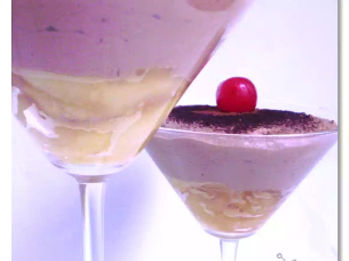 COMPOTA DE MANZANA CON MOUSSE DE CHOCOLATE