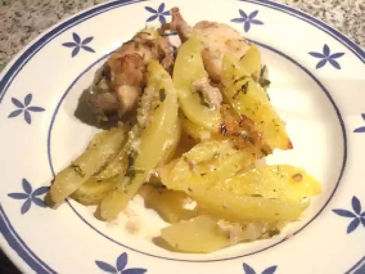 Conejo con patatas al horno y ajo