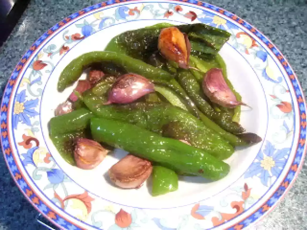 Conejo con tomate y pimentos - foto 2