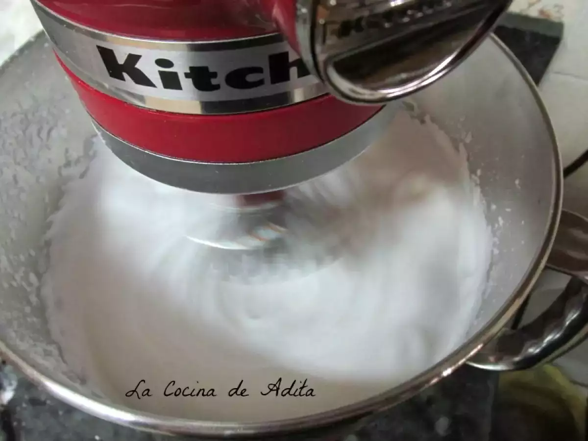 Conos de hojaldre, rellenos de nata - foto 5