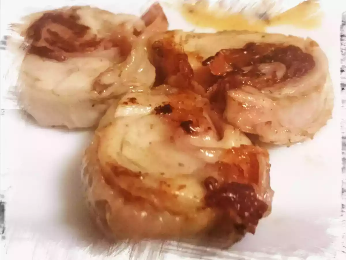 Contramuslos de pollo rellenos jugosos y crujientes