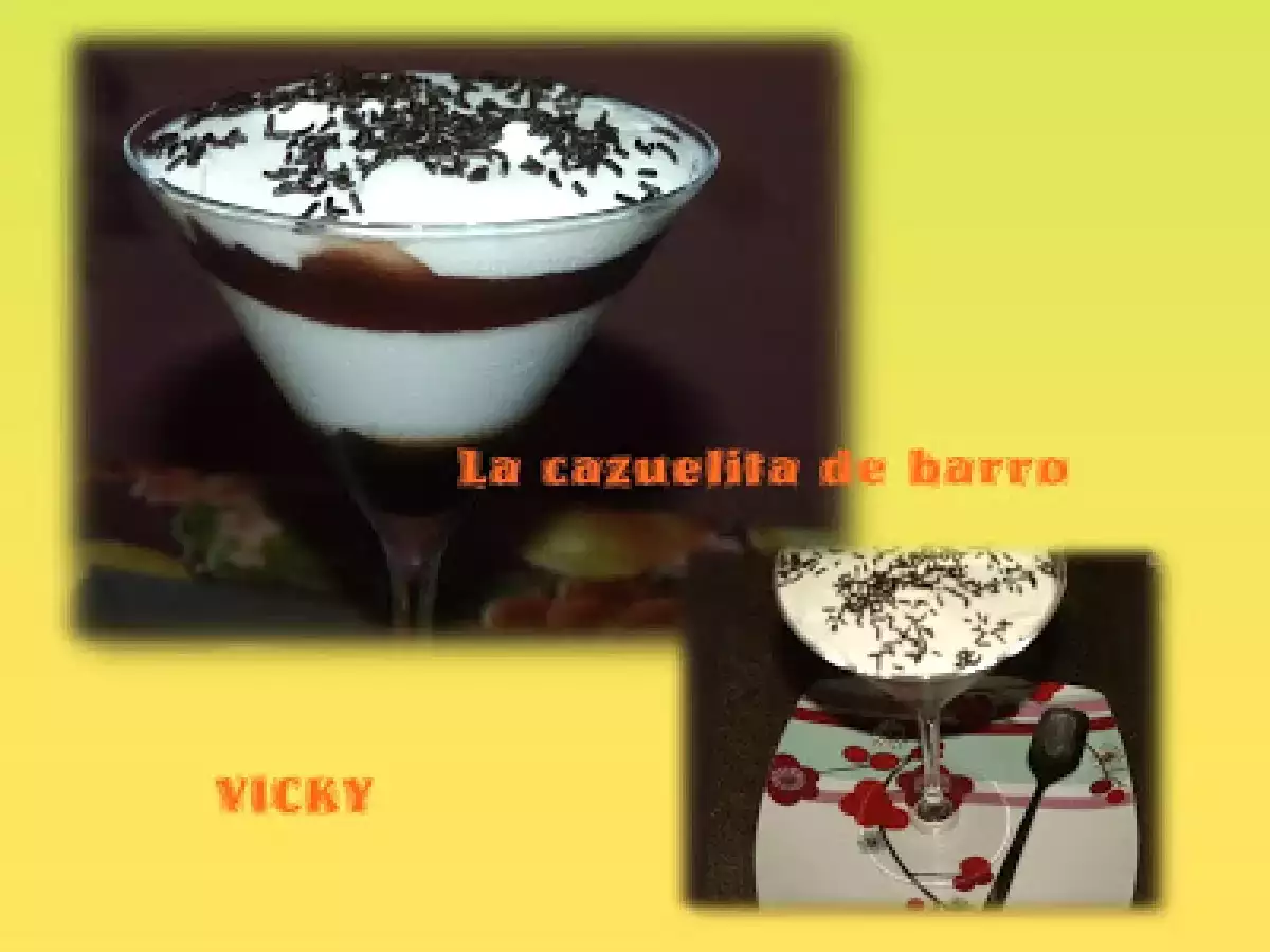 Copa de mousse de yogur y queso con chocolate y fresa